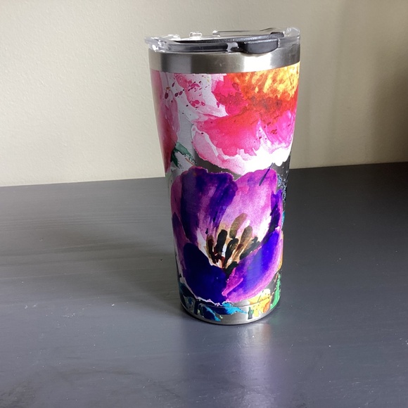 Tervis 20oz MOM Tumbler with beautiful floral design and secure lid - Picture 2 of 3